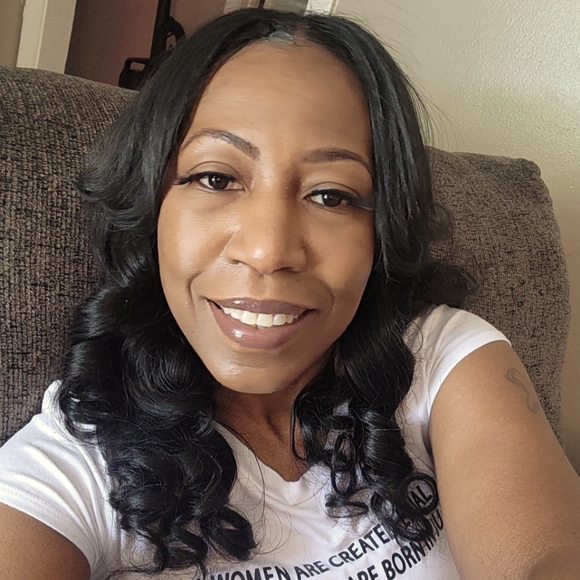 Meet your Posher, Sharrell - Picture 1 of 1